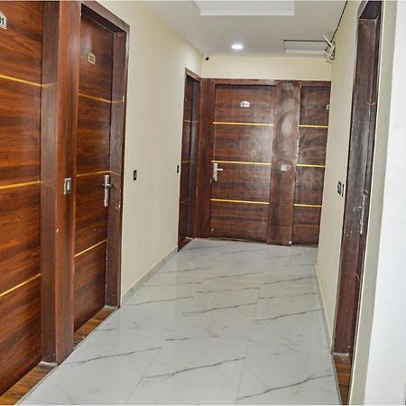 Fabhotel The Golf Inn Нойда Екстер'єр фото