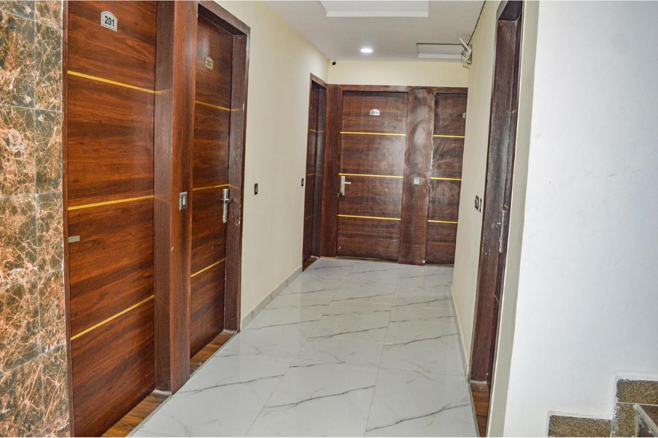 Fabhotel The Golf Inn Нойда Екстер'єр фото